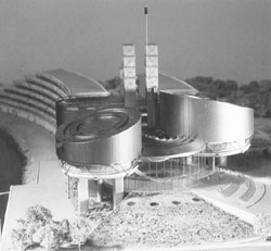 EI3.JPG (17550 BYTES)