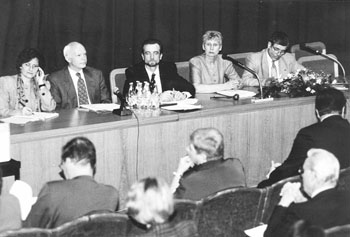 ST2.JPG (25014 BYTES)