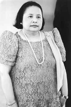 F2.JPG (26243 BYTES)