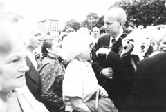 P2.JPG (15350 BYTES)