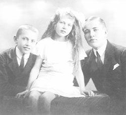 BR44.JPG (12975 BYTES)