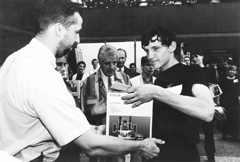 1V.JPG (21187 BYTES)