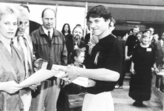 3V.JPG (24447 BYTES)