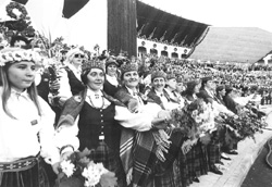 DB10.JPG (28685 BYTES)