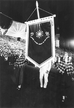 DB33.JPG (36607 BYTES)