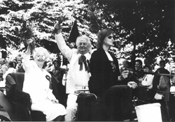 DG6.JPG (29790 BYTES)