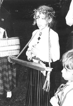 DN5.JPG (40775 BYTES)