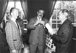 Z1.JPG (18566 BYTES)