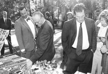 N1.JPG (32789 BYTES)