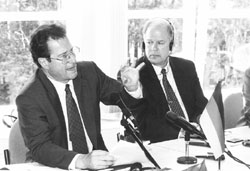 V2.JPG (18114 BYTES)