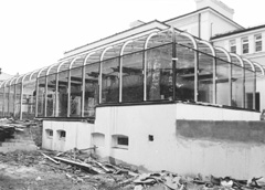 V8.JPG (22435 BYTES)