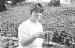 C12.JPG (24933 BYTES)