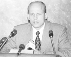 K1.JPG (18764 BYTES)