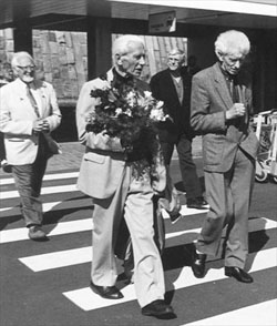 E5.JPG (28906 BYTES)