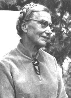 KI2.JPG (24480 BYTES)