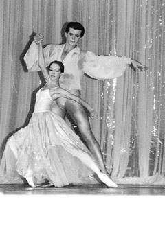 B4.JPG (23660 BYTES)