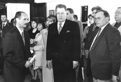 BAR1.JPG (14921 BYTES)