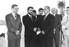 BAR2.JPG (13784 BYTES)