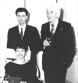 ZIEDGI~1.JPG (17506 BYTES)