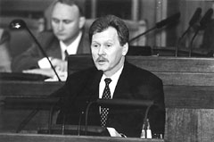 S4.JPG (12981 BYTES)