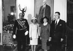 N2.JPG (23763 BYTES)