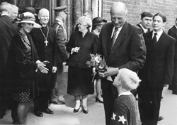 Z4.JPG (25155 BYTES)