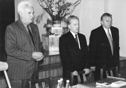 V4.JPG (22705 BYTES)