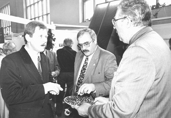 V18.JPG (40331 BYTES)