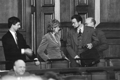 S1.JPG (18534 BYTES)