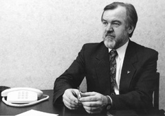 TF8.JPG (16809 BYTES)