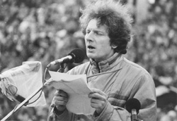 F2.JPG (21493 BYTES)