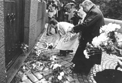 F5.JPG (20758 BYTES)