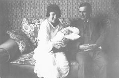 P17.JPG (11963 BYTES)