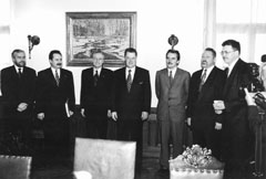 TP.JPG (14096 BYTES)