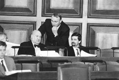 S1.JPG (19986 BYTES)