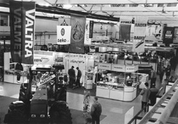 R10.JPG (28385 BYTES)