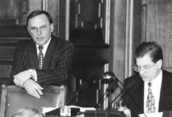 S1.JPG (21061 BYTES)