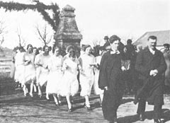 SK5.JPG (15445 BYTES)