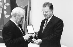 14.JPG (12142 BYTES)