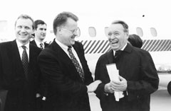 16.JPG (12135 BYTES)