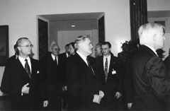 33.JPG (11196 BYTES)