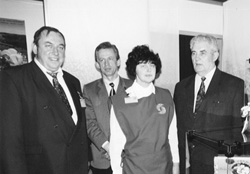 I2.JPG (19035 BYTES)