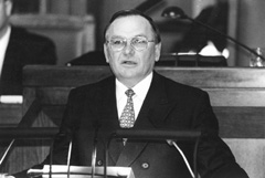 S3JPG.JPG (17604 BYTES)