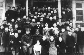 LA8.JPG (42878 BYTES)