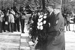 L4.JPG (25503 BYTES)