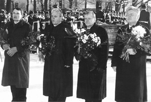 L7.JPG (31690 BYTES)