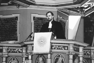 B2.JPG (32566 BYTES)