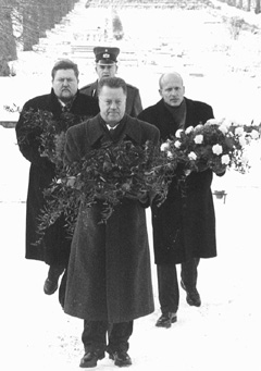 C1.JPG (30687 BYTES)