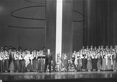 O4.JPG (47392 BYTES)