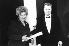 15.JPG (13015 BYTES)